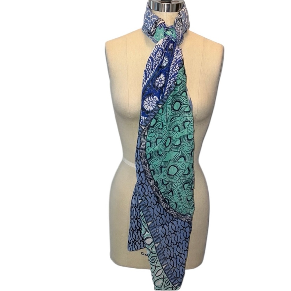 Pretty Blue Green Scarf/Wrap OS Untagged